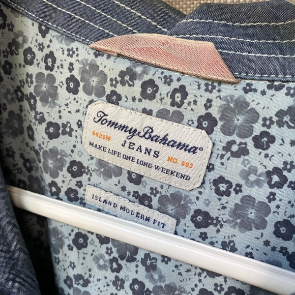 Tommy Bahama Chambray camp shirt. - Picture 2 of 3